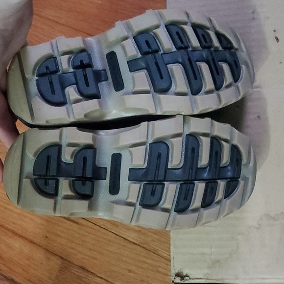 Land's End winter boots - Picture 4 of 7